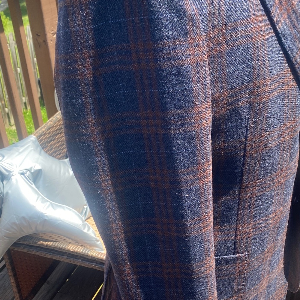 Jos. A. Bank Navy and Brown Plaid Sport Coat - Picture 6 of 7